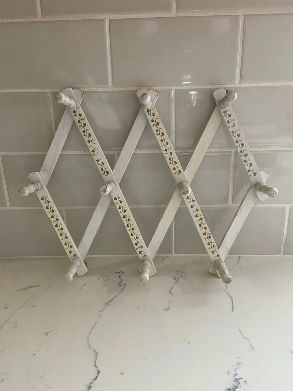 Vintage Wood Accordion Peg Rack White Gold Ivy Wall Hanger